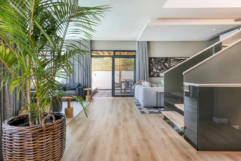 Central Drive Villa in Camps Bay – photo 17