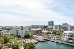 Marina Breeze in V&A Waterfront – photo 2 thumbnail