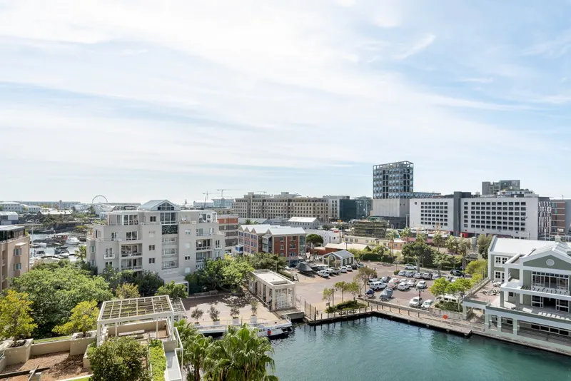 Marina Breeze in V&A Waterfront – photo 2