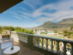 Varsity Street Villa in Tamboerskloof – photo 5 thumbnail