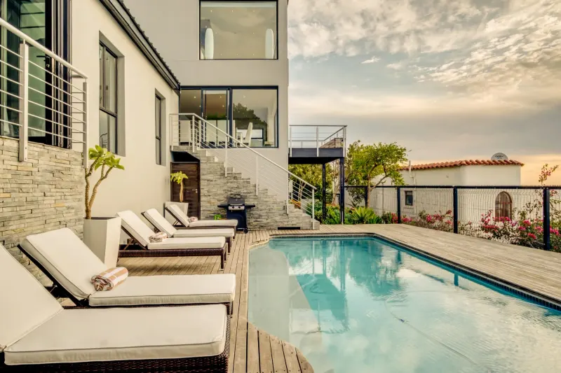 Sunset Views in Camps Bay – photo 18