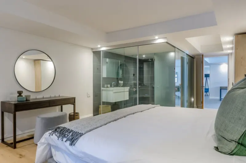 24 Geneva - 12 Bedroom Villa in Camps Bay – photo 65