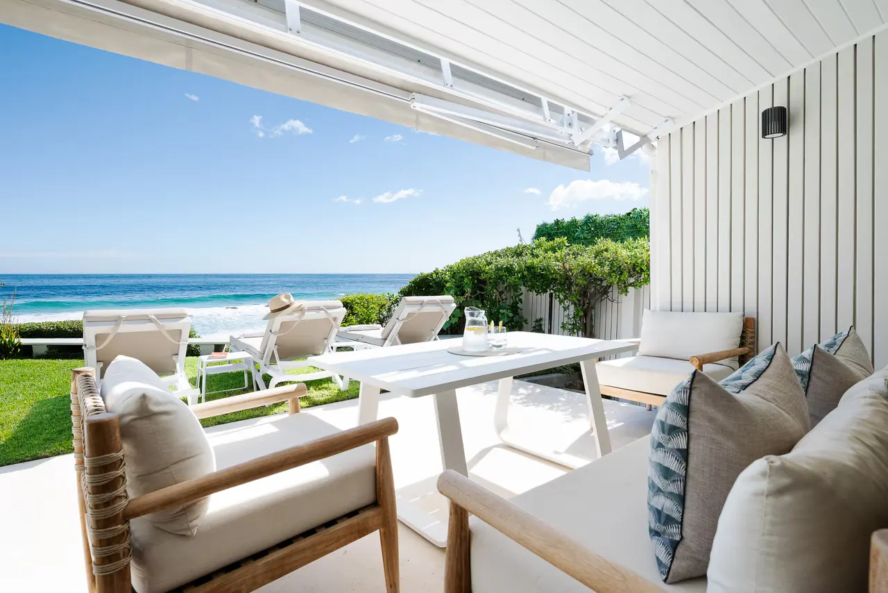 3rd Beach Bungalow in Clifton