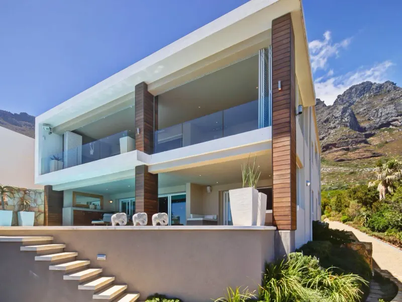 Theresa Luxe - Luxury Villa with pool & ocean views in Bakoven – photo 41
