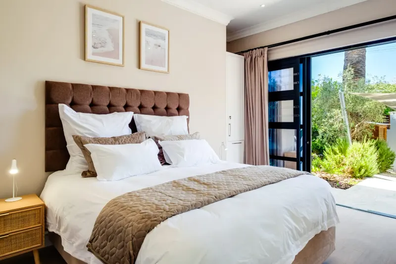 Central Treasure in Camps Bay – photo 21