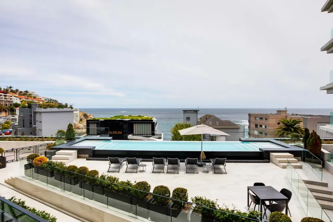 Aurum 202 in Bantry Bay