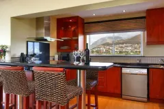 Atlantic Ridge Apartment in Mouille Point – photo 2 thumbnail