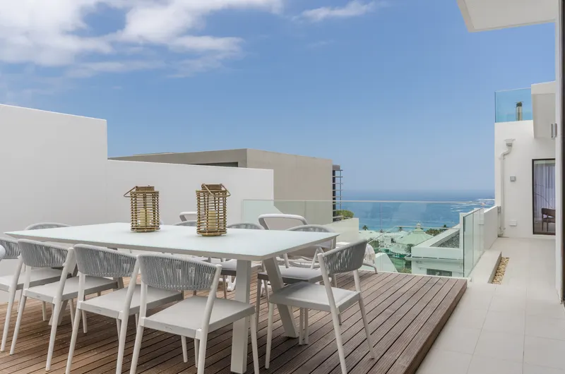 Geneva 24 A in Camps Bay – photo 11