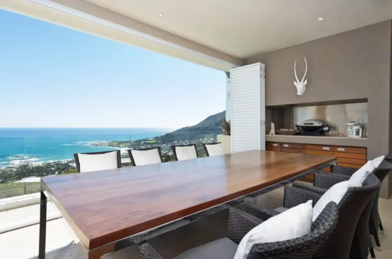 Theresa Luxe - Luxury Villa with pool & ocean views in Bakoven – photo 29