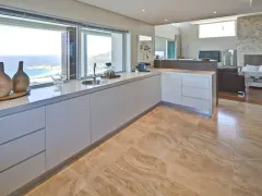 Theresa Luxe - Luxury Villa with pool & ocean views in Bakoven – photo 19 thumbnail