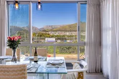 MP357 - UNIT 10 in Mouille Point – photo 10 thumbnail