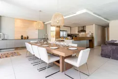 Green Point Grande in Green Point – photo 11 thumbnail