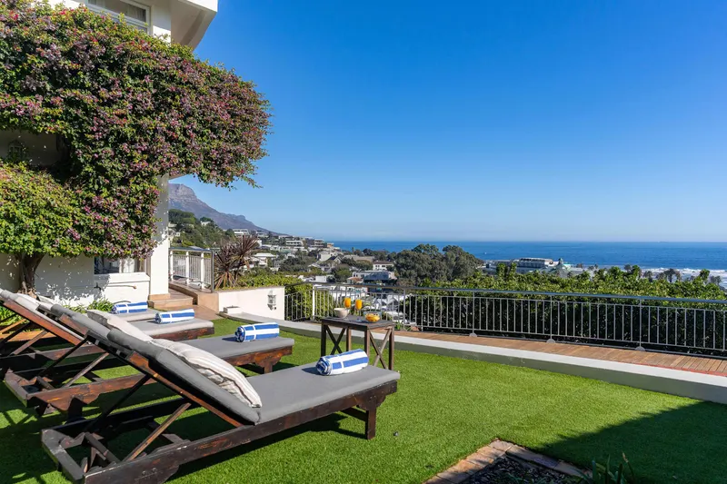 Tree Villa in Camps Bay – photo 45