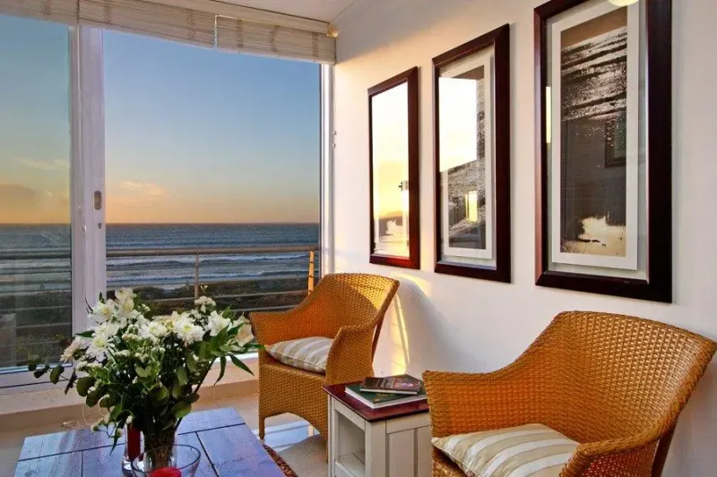 Neptune Isle 202 in Lagoon Beach – photo 2