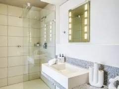 Tramonto Apartment in Green Point – photo 27 thumbnail