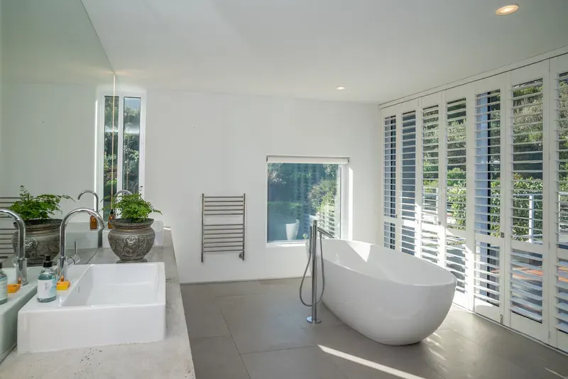 Village Lane in Noordhoek – photo 11