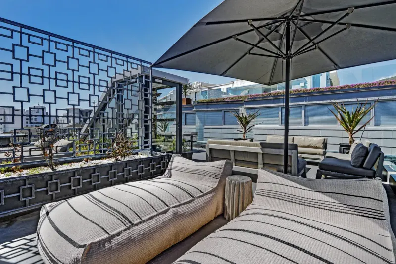 Bantry Luxe Apartment 2 in Bantry Bay – photo 4