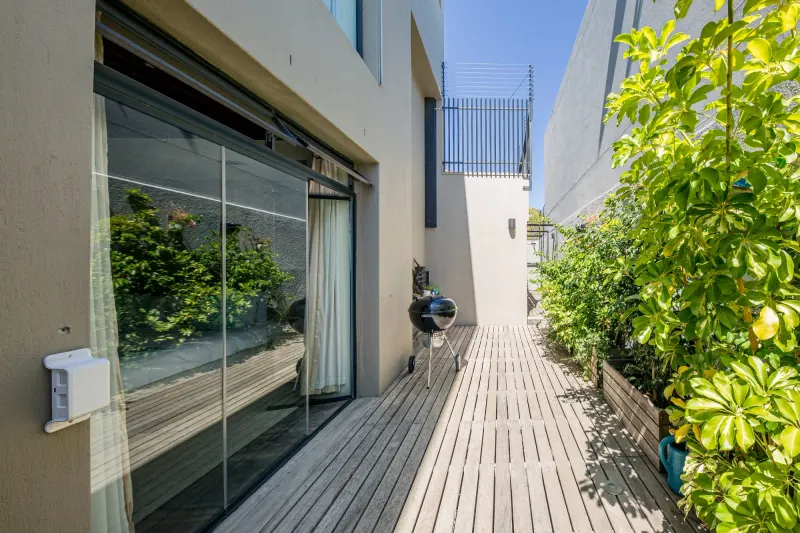 Rhine Stone in Sea point – photo 27