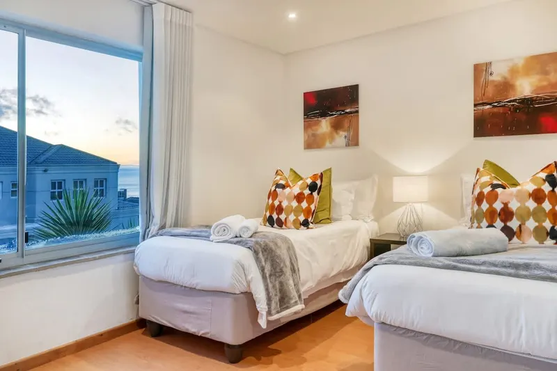 Strathmore House in Camps Bay – photo 40