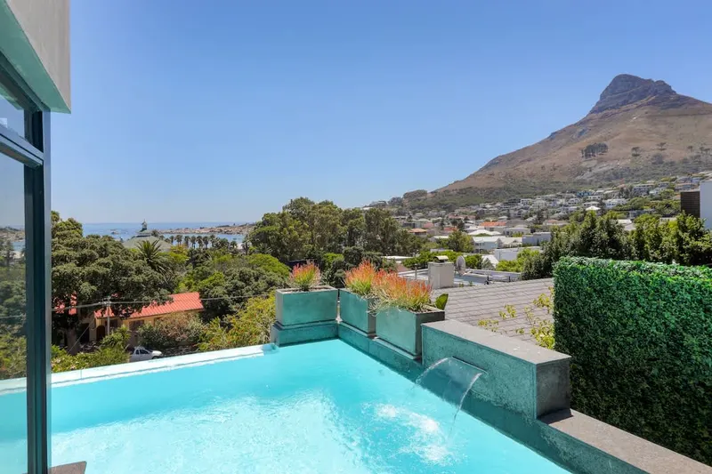 Central Drive Villa in Camps Bay – photo 58