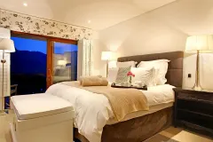 Villa Silvermist in Constantia – photo 4 thumbnail