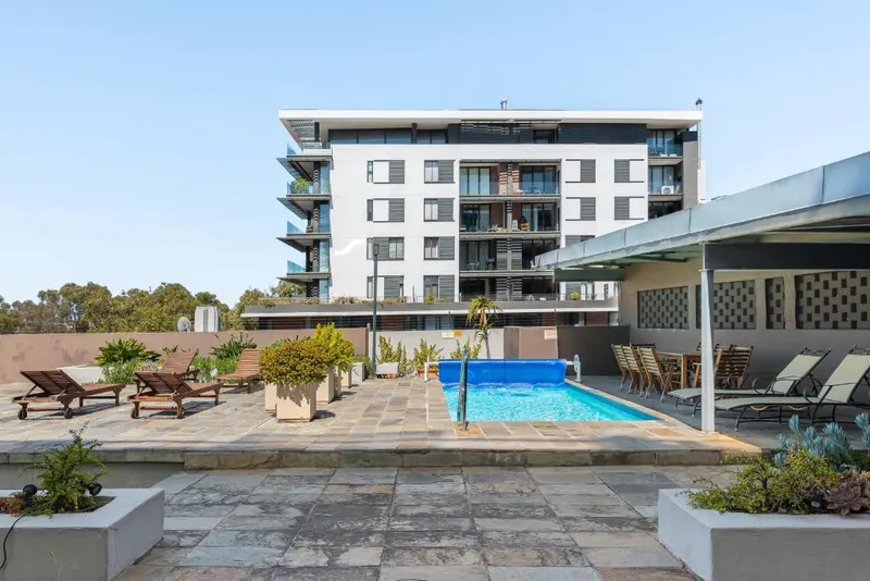 Urban Palette Apartment in Green Point – photo 30