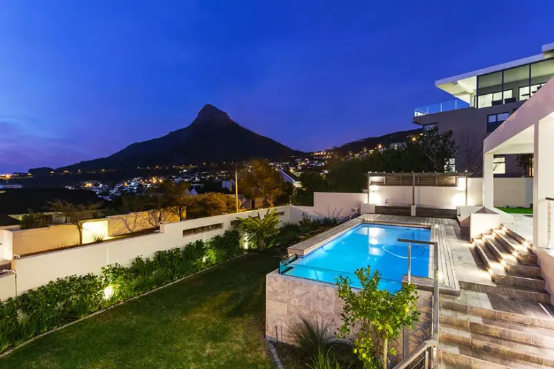 Villa Girasol in Camps Bay – photo 1