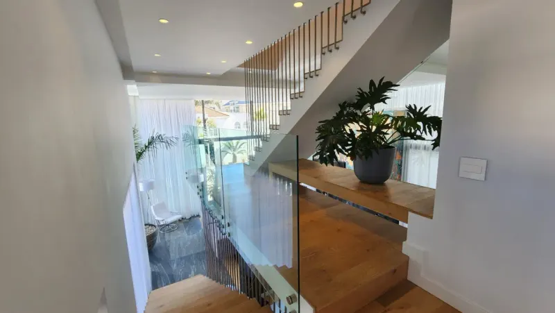 Xanadu Lower in Bantry Bay – photo 4
