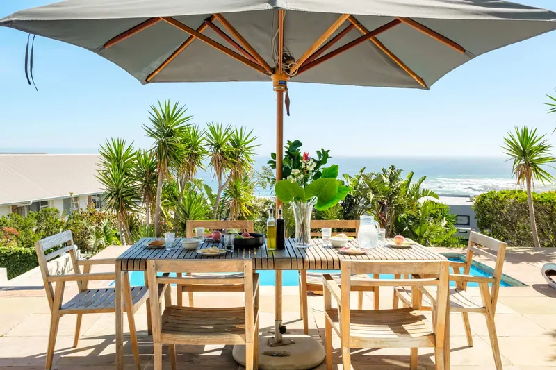 Calico in camps bay – photo 24