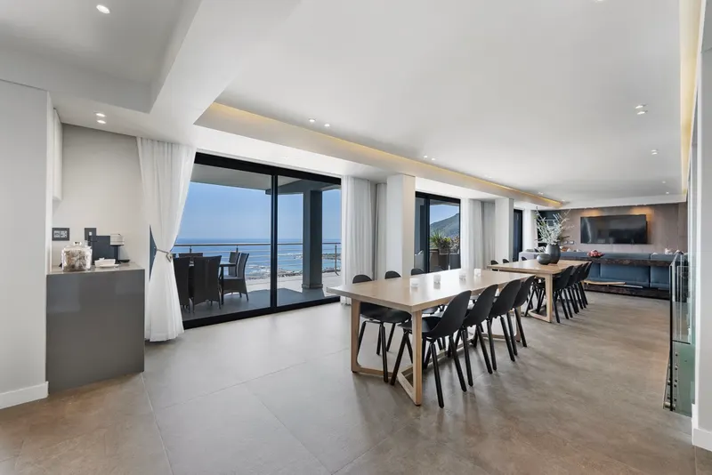 Villa Silva in Camps Bay – photo 18