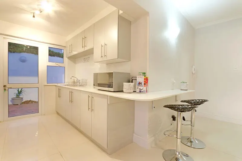 Camps Bay Beach Apartment in Camps Bay – photo 10