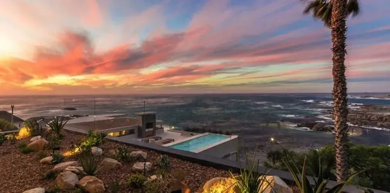 The Phoenix in Camps Bay – photo 1