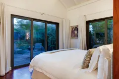 Eames Villa in Camps Bay – photo 14 thumbnail