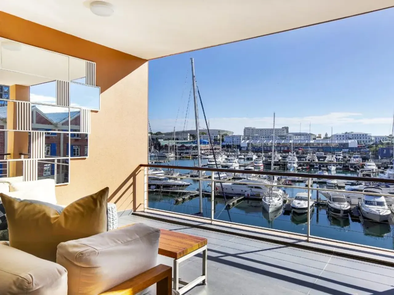 Parama 201 in V&A Waterfront