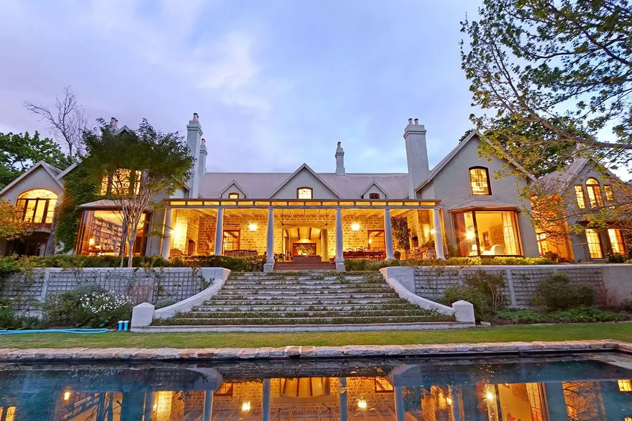 Bishopscourt Retreat in Bishopscourt