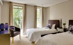Finchley Villa in Camps Bay – photo 18 thumbnail