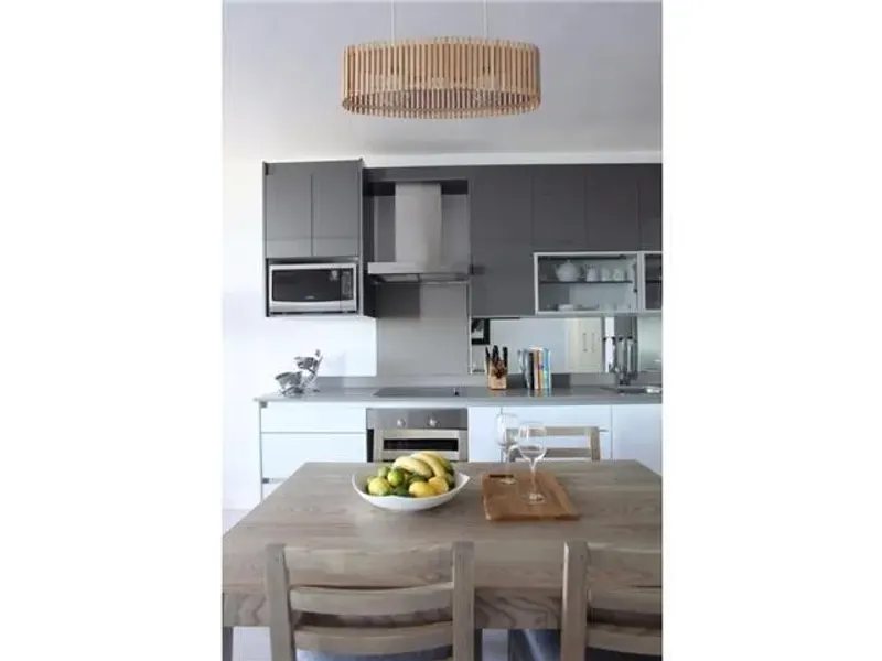 Seahill Luxury Apartment in Mouille Point – photo 11