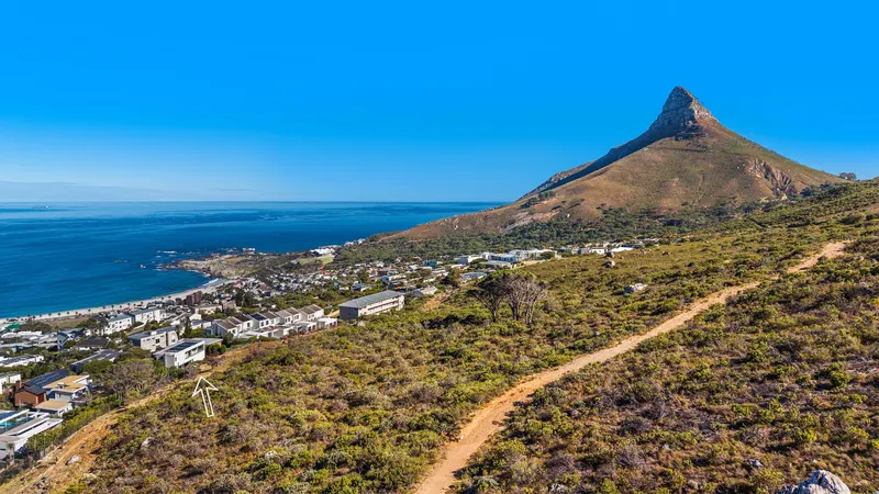 Mountain Vista Penthouse in Camps Bay – photo 42