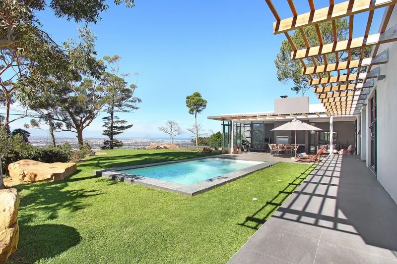Constantia Zwaanswyk Villa in Steenberg Estate – photo 2