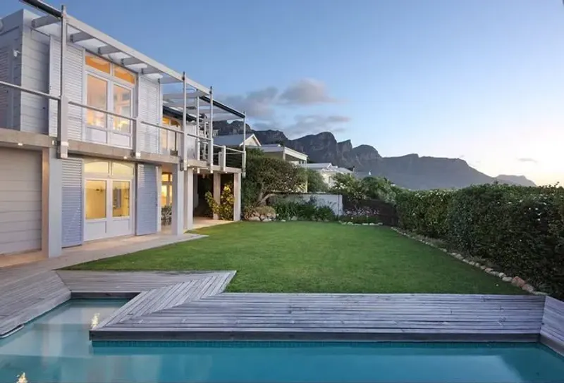 On Glen Beach in Camps Bay – photo 1