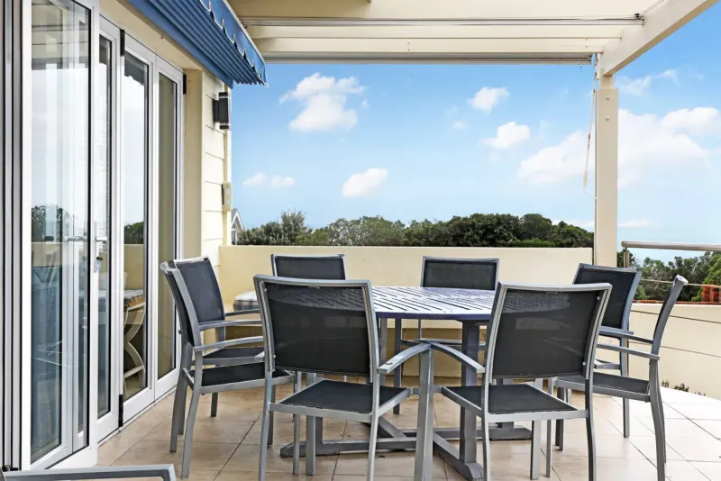 Beta Beach Villa in Bakoven – photo 4