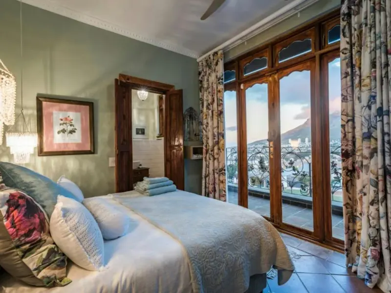Varsity Street Villa in Tamboerskloof – photo 16