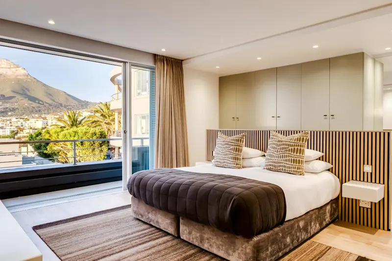 Sapphire Tide Pent in Camps Bay – photo 20