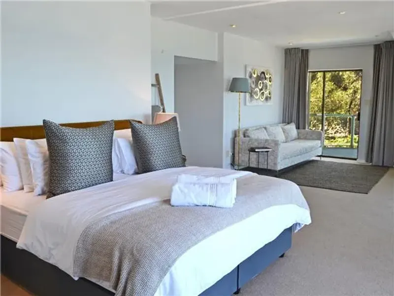 Clifton Gardens in Clifton – photo 25