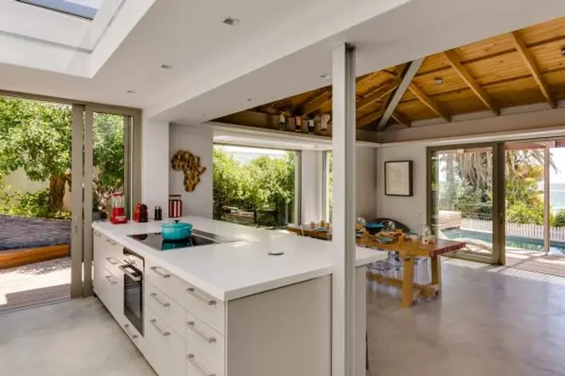 Beach Bungalow 52 in Clifton – photo 6