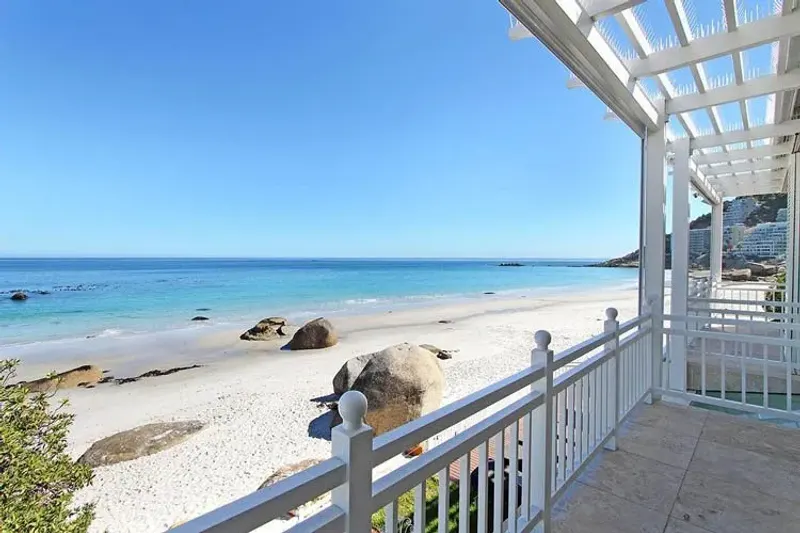 Ivory Sands Bungalow in Clifton – photo 3