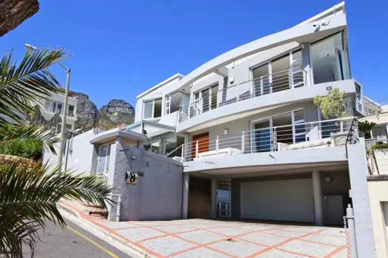 Camps Bay Atlantic Villa in Bakoven – photo 39