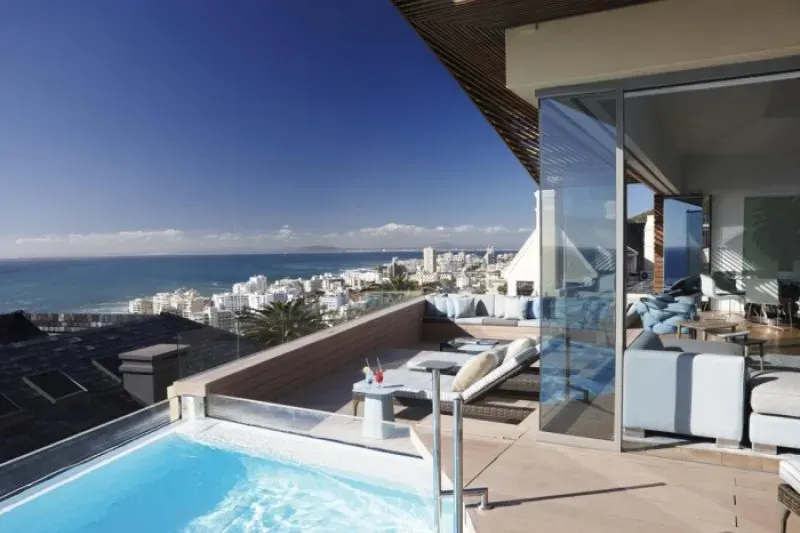 Ellerman Villa Two in Bantry Bay – photo 1