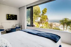 Coral Sea in camps bay – photo 24 thumbnail