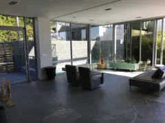 Avenue Alexandra Villa in Fresnaye – photo 2 thumbnail